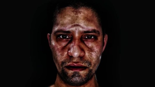 "Acá relajándome": la campaña viral de médicos para responderle a Alberto Fernández