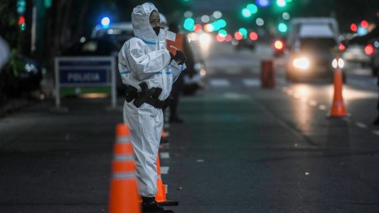 Tres municipios bonaerenses retroceden de fase porque su sistema sanitario está al límite