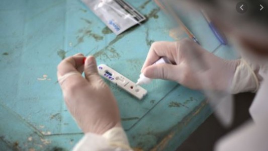 Confirman la circulación comunitaria de la cepa Manaos en San Luis y detectan el primer caso en Neuquén