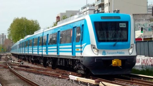 Debieron aislar a 64 conductores del tren Sarmiento y el servicio funciona con demoras