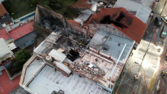 Voraz incendio en una pinturería de Vicente López