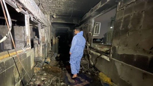 Al menos 82 muertos en Irak tras incendiarse un hospital que trataba a pacientes de coronavirus