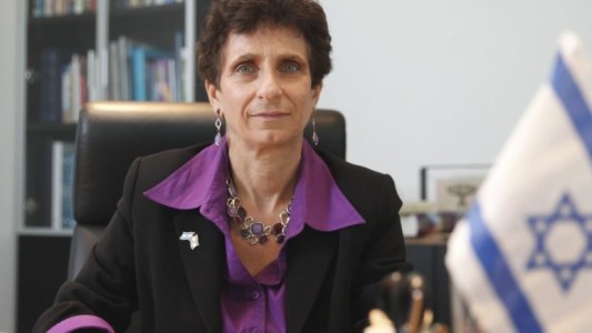 Israel estudia la chance de que la Argentina participe en la Fase 3 de la creación de su vacuna