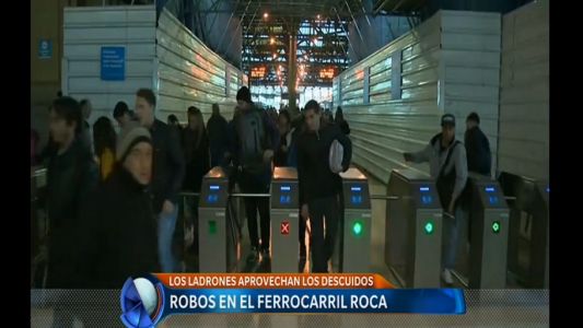 "No saco el teléfono en el tren"