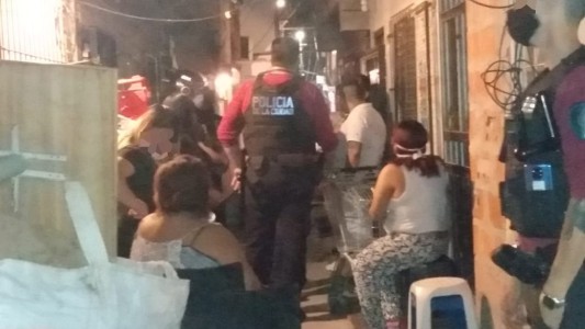 Desbaratan una fiesta clandestina en la Villa Fraga