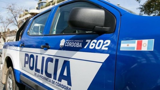 Delincuentes asesinaron a un hombre de un tiro en la cabeza delante de su novia en Córdoba
