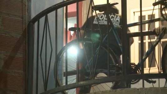 Detienen a 15 integrantes de dos bandas narcos en distintos barrios porteños