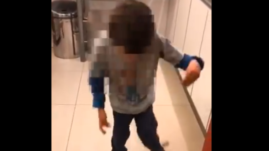 Video pura emoción: Mateo, el nene con parálisis cerebral que logra caminar y saltar