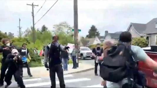 Un incidente vial desata un enfrentamiento armado entre manifestantes