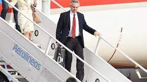 El Presidente arribó a París para continuar con su gira europea