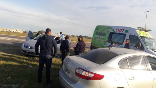 Hospitalizan a un bebé de dos años que se cayó de una bicicleta junto a su mamá