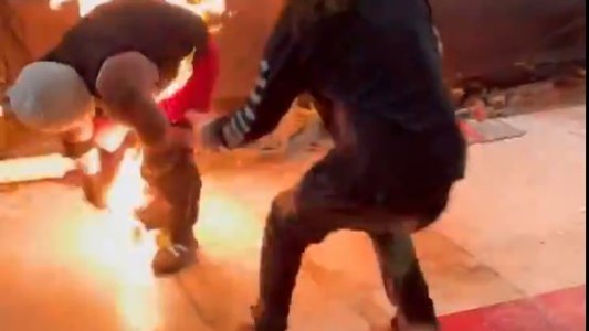 El truco que salió mal y terminó con un luchador con quemaduras