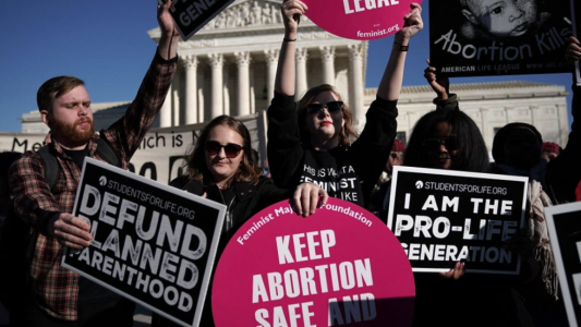 EE.UU reverá si el aborto sigue despenalizado o será vetado después de la semana 15