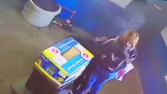 Video: recapturaron a uno de los presos que se fugó de la cárcel Piñero en un carrito con cajas