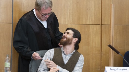 Un oficial del ejército alemán se hizo pasar por refugiado y planeaba un atentado