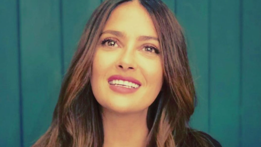 Salma Hayek detalló su dura experiencia con el Covid-19: "Prefería morir en casa"