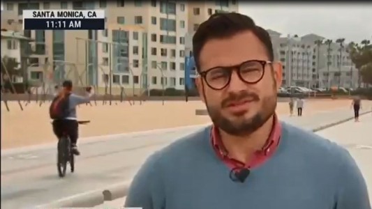 Ciclista intenta tomarse un selfie pedaleando y termina mal