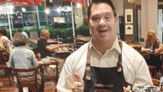 El triste adiós a Dani, el mozo con Síndrome de Down que conquistó a los rosarinos