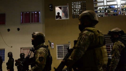 Vivir entre narcos: nuevos testimonios exclusivos del barrio Mugica, territorio de Dumbo