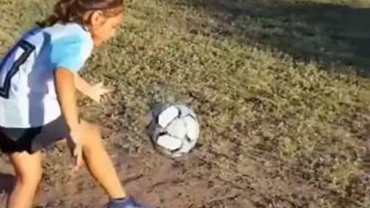 Felicitas, la nena que sorprendió a Messi por su habilidad