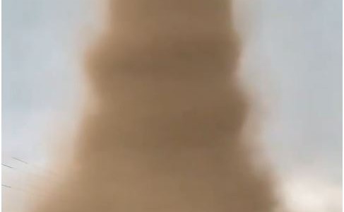 La furia del tornado que destruyó casas y mató ganado