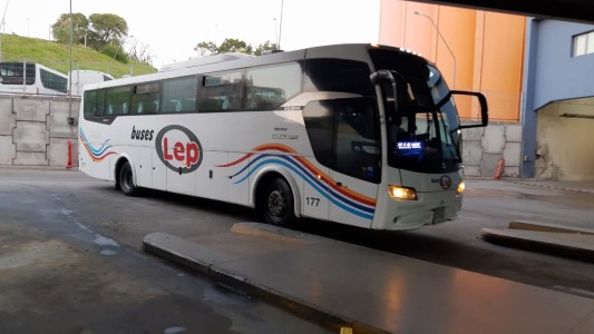 Armados y con una picana asaltaron un colectivo en Córdoba