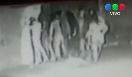 Video: Violento procedimiento policial contra chicos de 15 años en González Catán