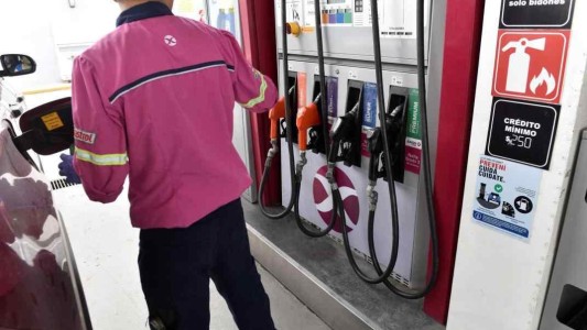 Córdoba: Expendedores de combustibles comprarán vacunas