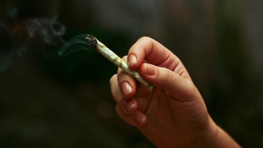 Tres policías a juicio acusados de perseguir, disparar, golpear y arrojarle gas a un menor que fumaba marihuana