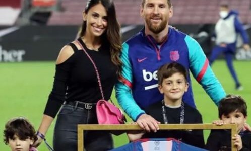 “Igualitos a mí, ¿no?”, Antonela Roccuzzo comparó el parecido de Lionel Messi con sus hijos