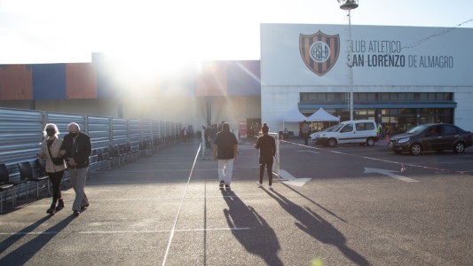Murió una mujer en el vacunatorio de San Lorenzo