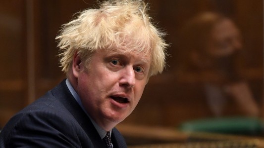 Por nueva suba de casos, el gobierno británico frena el levantamiento de la cuarentena