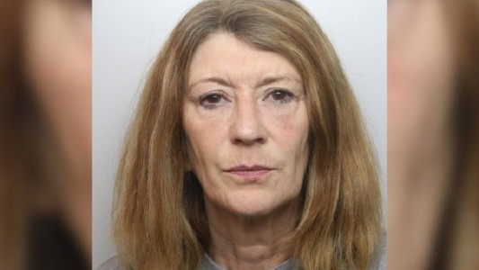 Mató a su marido tirándole caramelo hirviendo mientras dormía