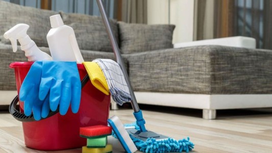 El personal doméstico recibirá una suba del 42% en cuatro tramos