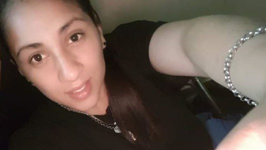Una mujer policía muere de un balazo y su novio queda aprehendido en Moreno