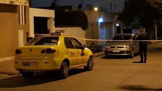 Le robaron, le pegaron un tiro y ahora le reclaman "que pague un asado"