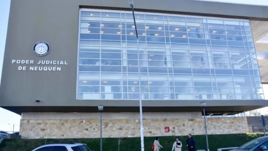 Un taxista violó a la hija de una amiga, que tiene retraso madurativo: "Yo no me voy a callar, lo que él hizo no tiene perdón. Es un enfermo"