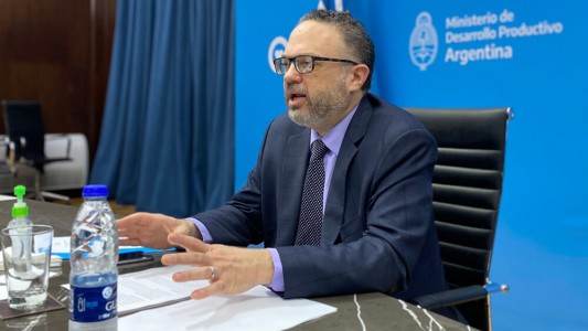 La economía del conocimiento tiene 9.000 búsquedas activas de personal, dijo Kulfas