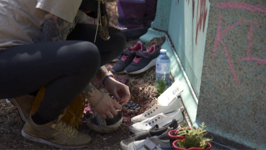 Conmoción por nuevo hallazgo de tumbas en viejo internado indígena