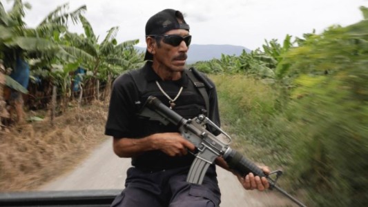 Autodefensa en México: Un frente armado formado por unos 3.000 productores rurales lucha contra los cárteles