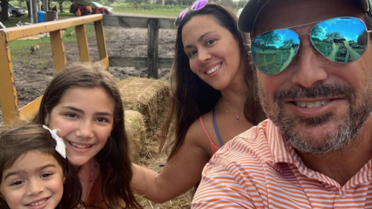 Hallan muerta a una familia completa tras el derrumbe de Miami: los padres y sus dos hijas pequeñas