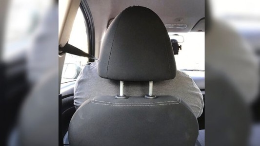 Degüellan a un chofer de una aplicación de viajes en Isidro Casanova