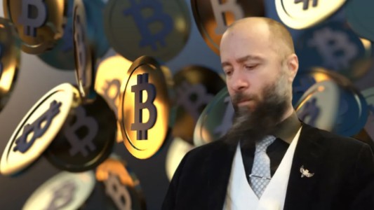 Murió ahogado un multimillonario y no saben cómo acceder a su fortuna en Bitcoins