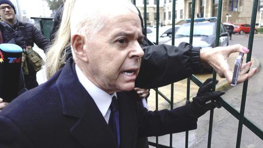 El ex juez Oyarbide está internado con neumonía bilateral por coronavirus