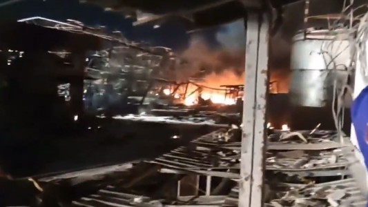 Así quedó una planta química tras una tremenda explosión que dejó un muerto