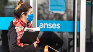 AUH: Mañana empiezan a pagar el 20% de lo retenido en el 2020