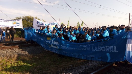 Otro corte de vías interrumpe el funcionamiento del tren Roca