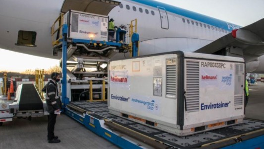 Llegaron otras 758 mil vacunas Sinopharm y la Argentina ya superó las 32 millones de dosis recibidas