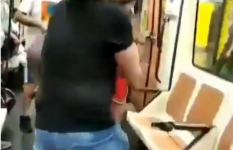 Un enfermero recibe un golpe tras pedirle a un hombre que se ponga el barbijo