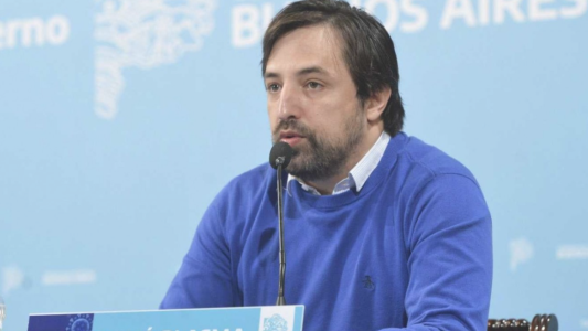 Kreplak: "Estamos en la octava semana de descensos desde el pico de casos"